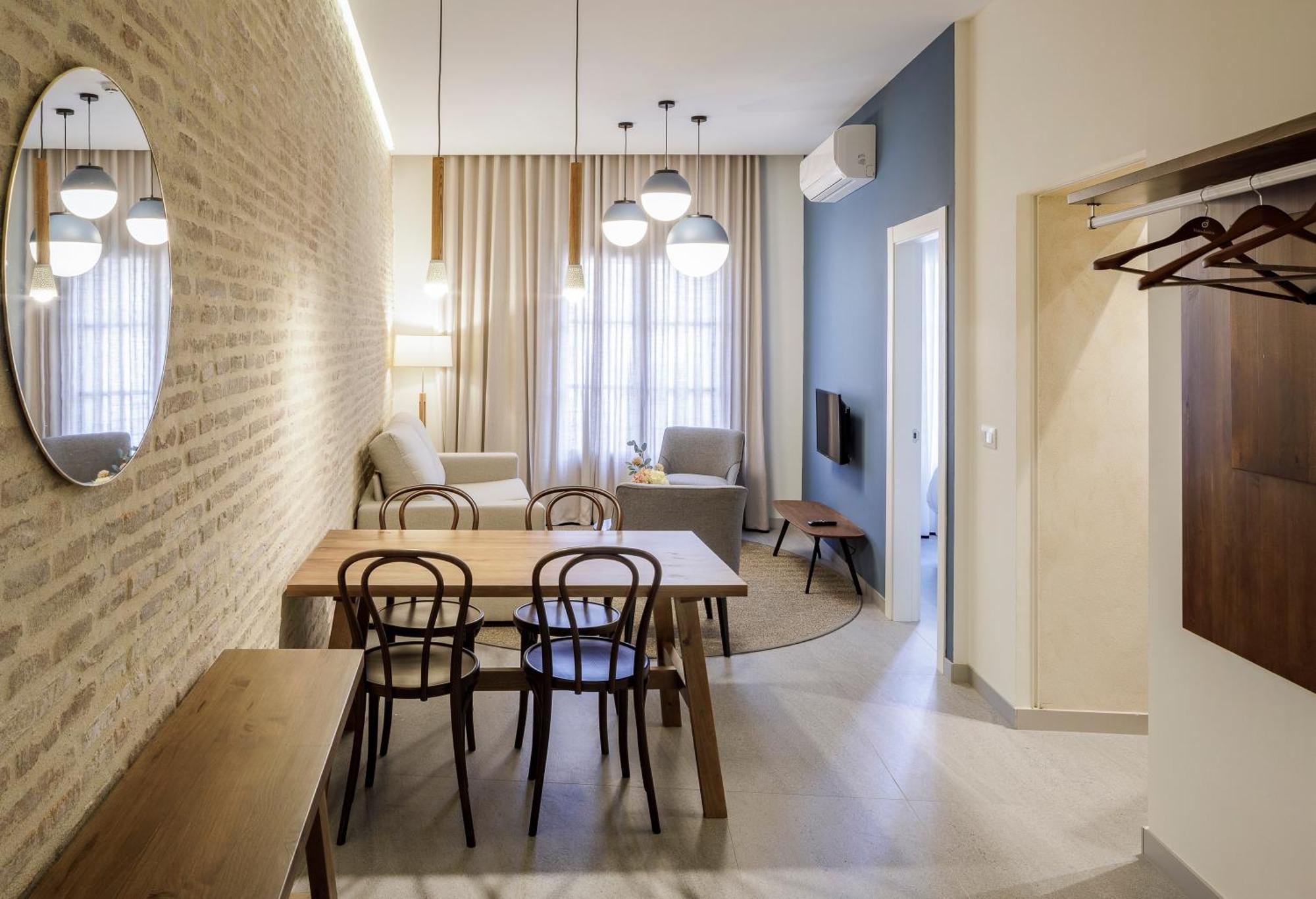 Terra Triana Apartments Seville Luaran gambar
