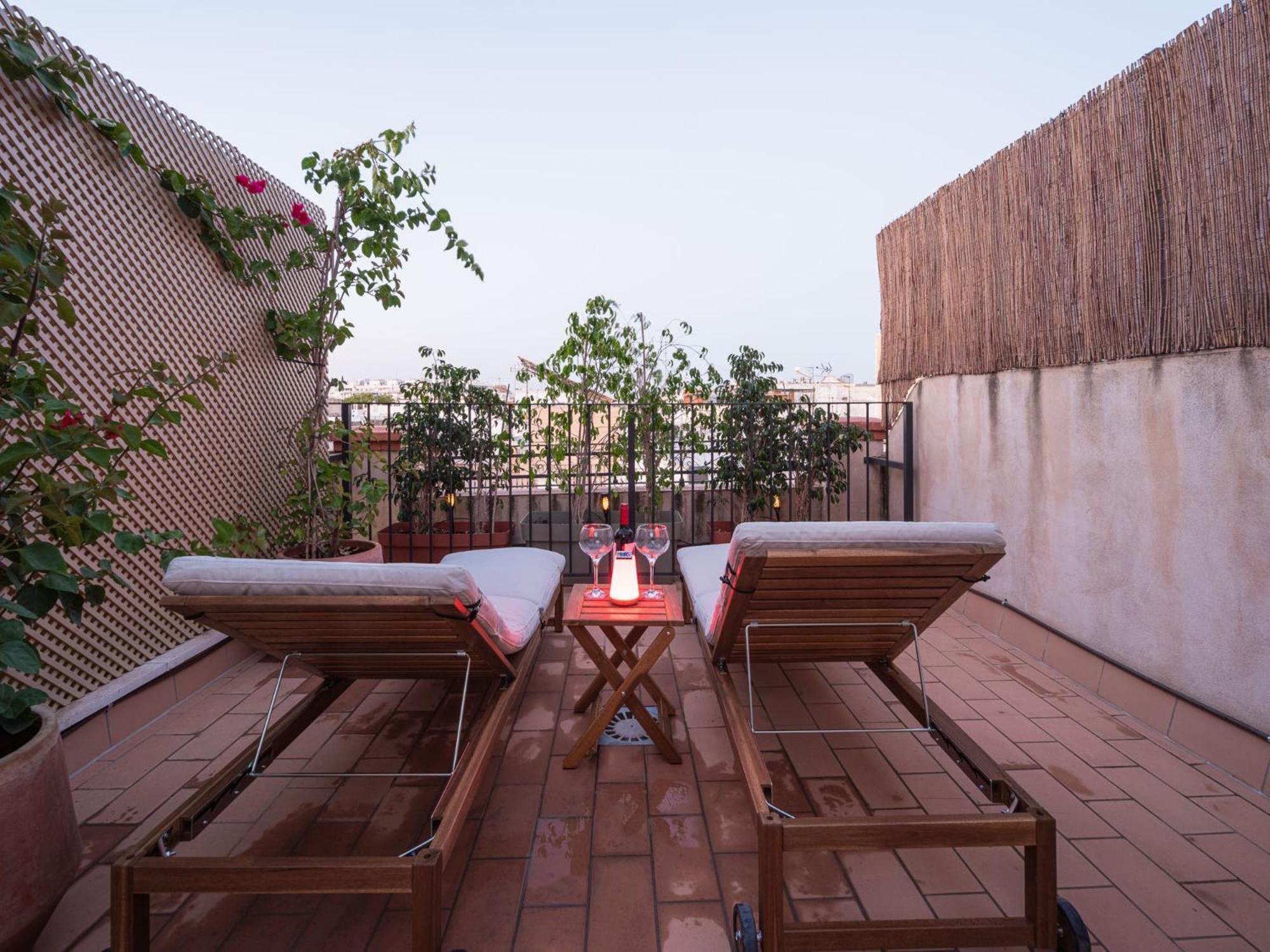 Terra Triana Apartments Seville Luaran gambar