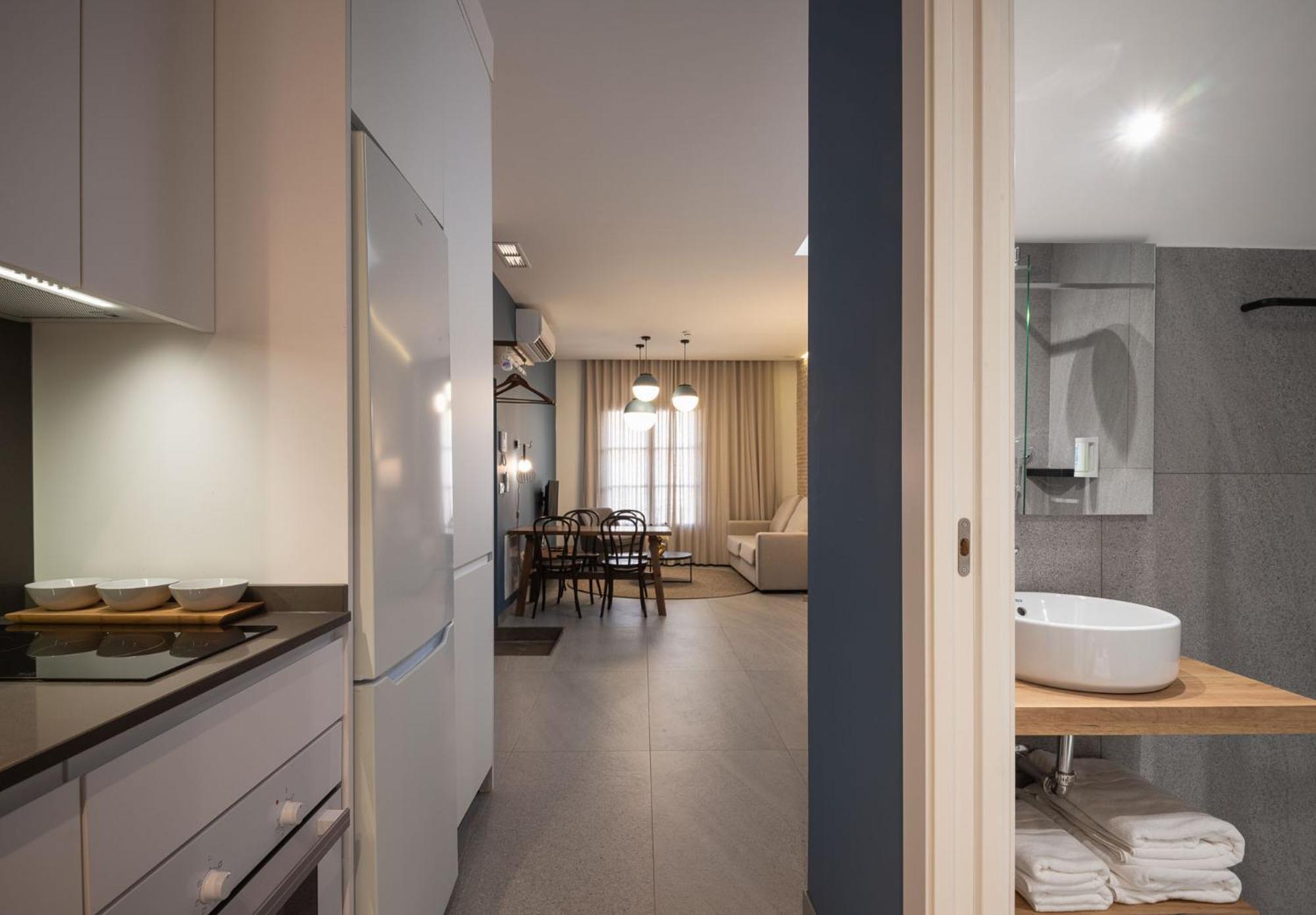 Terra Triana Apartments Seville Luaran gambar