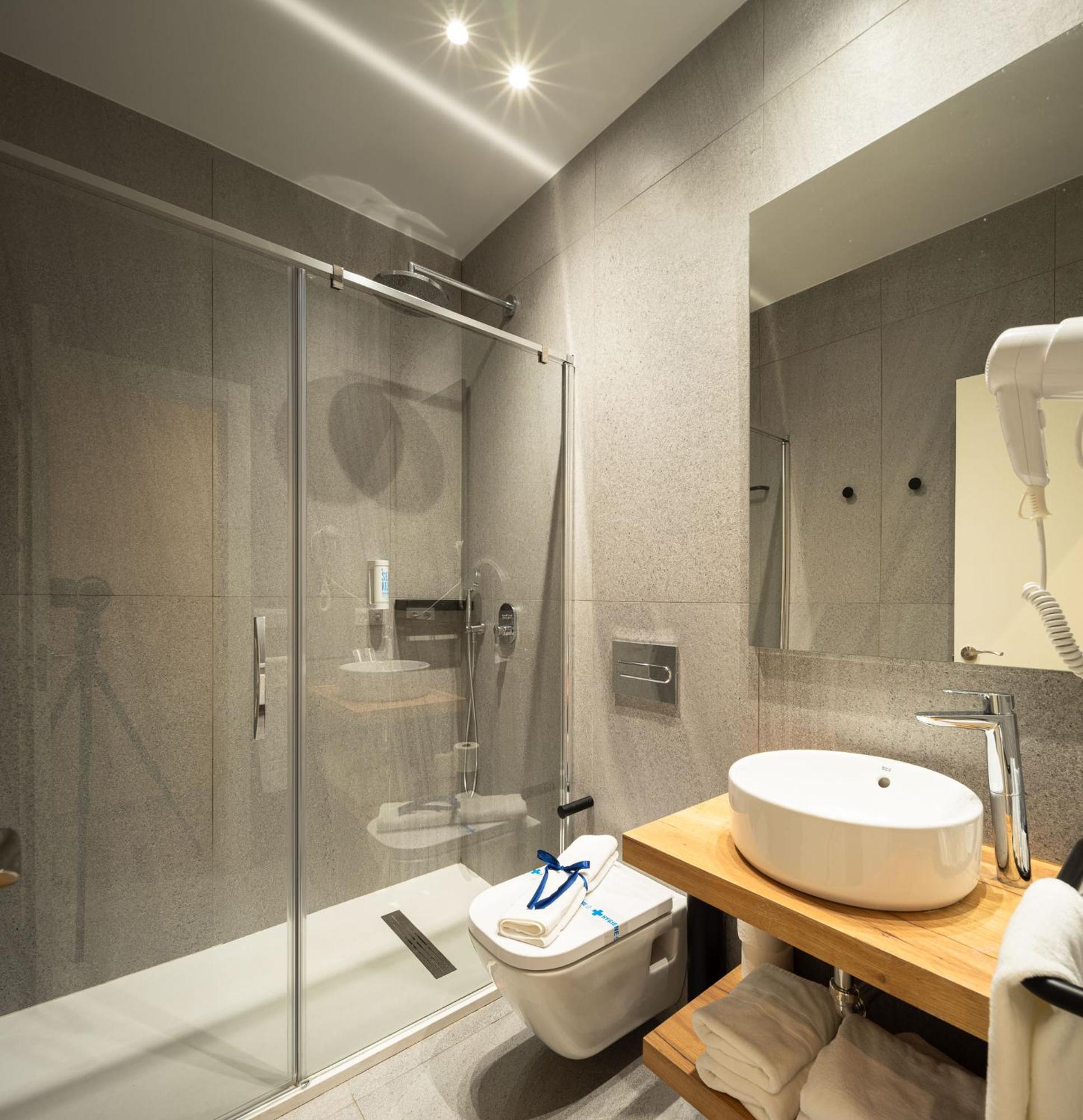 Terra Triana Apartments Seville Luaran gambar